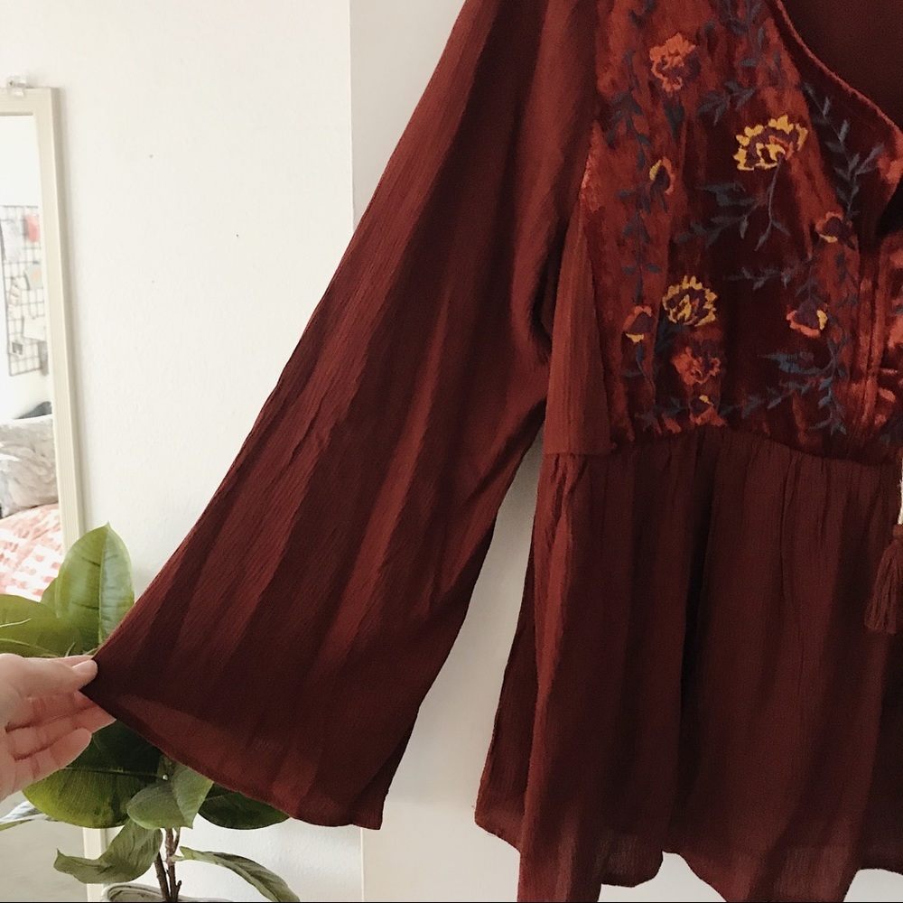 Gorgeous Peplum Top - Picture 2 of 5